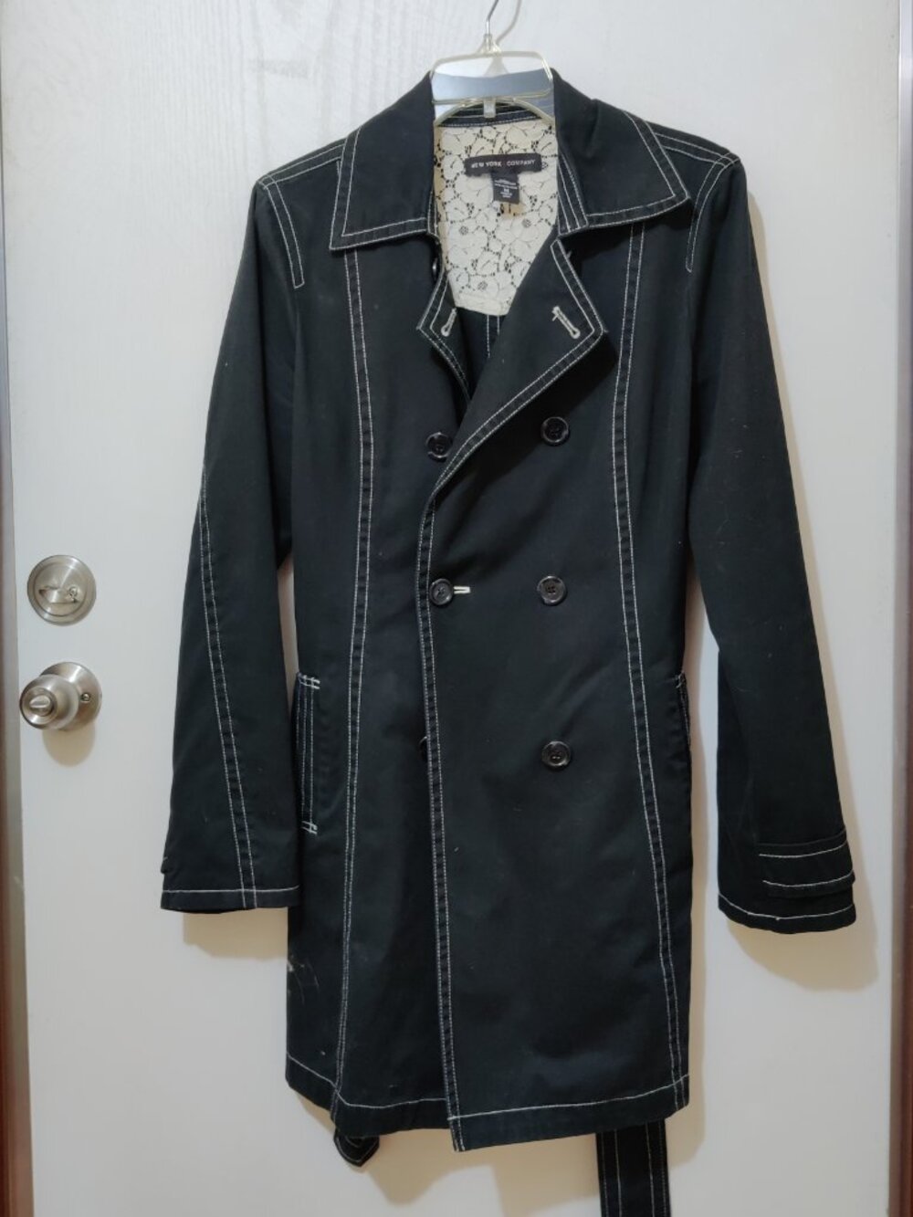 New York & Company Women M Black Double Breasted Coat Excellent Condition - Picture 2 of 4